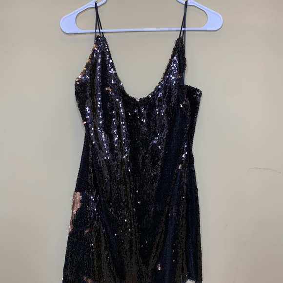 NWT FREE PEOPLE Seeing Double sequin mini dress L - Picture 2 of 6